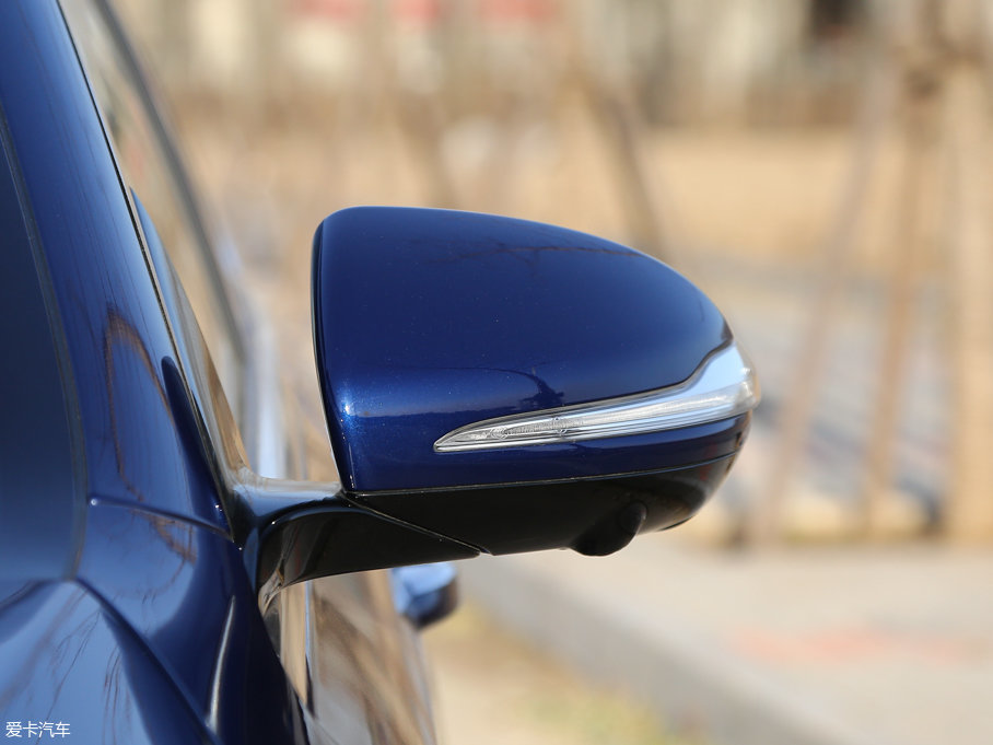 2016YE E 300L \ӺA