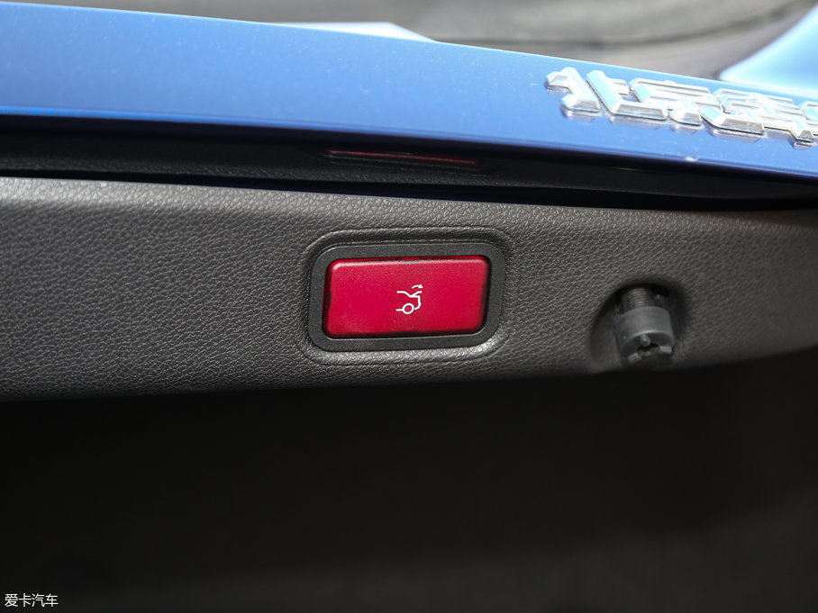 2016YE E 300L \ӺA