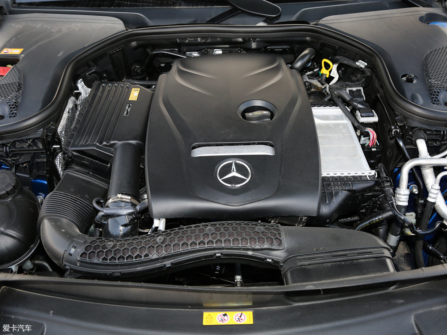 2016YE E 300L \ӺA