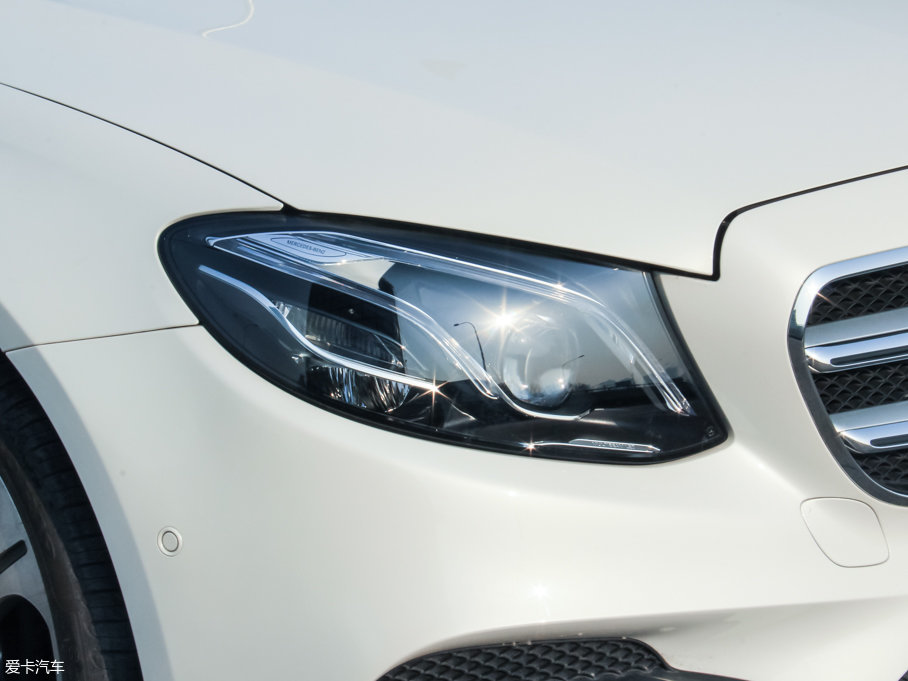 2016YE(j) E 300L \(yn)(dng)A