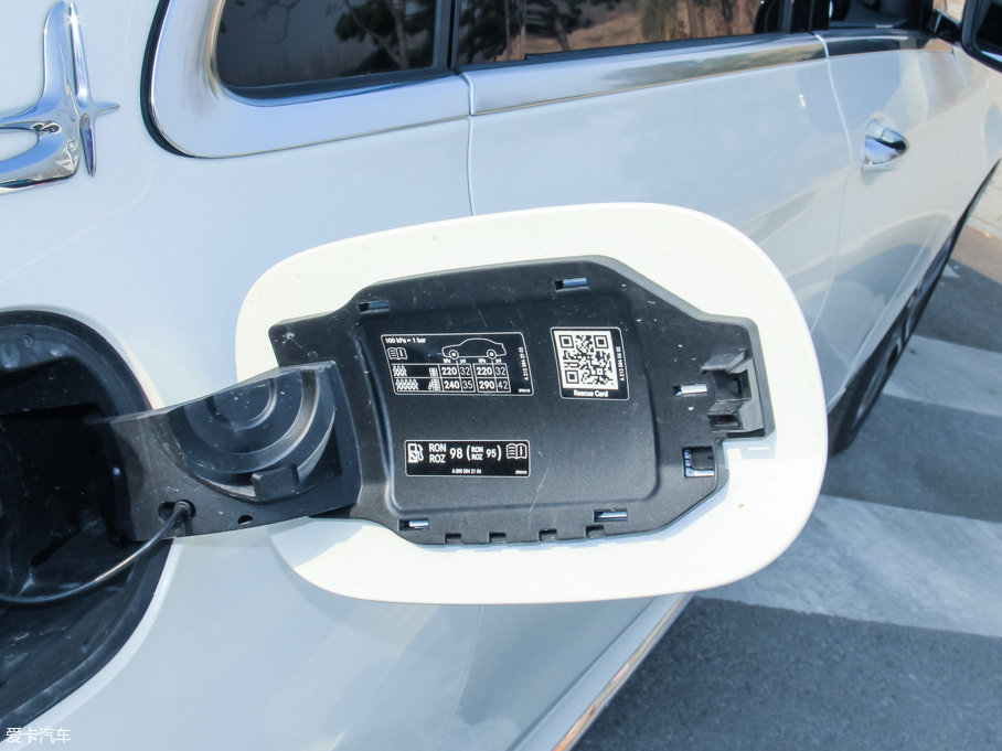 2016YE E 300L \ӺA