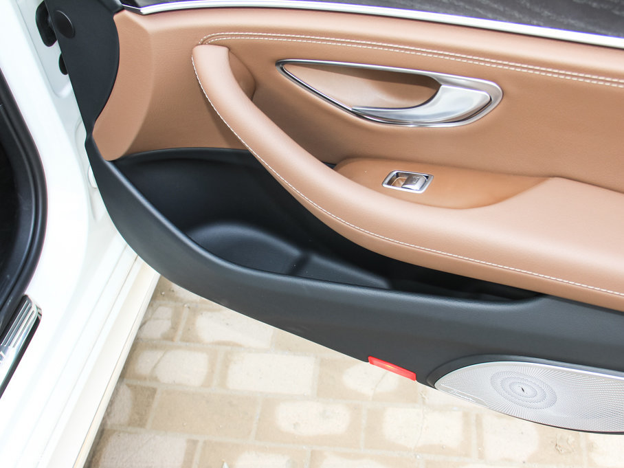 2016YE(j) E 300L \(yn)(dng)A