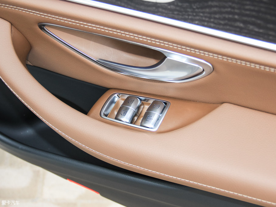 2016YE(j) E 300L \(yn)(dng)A