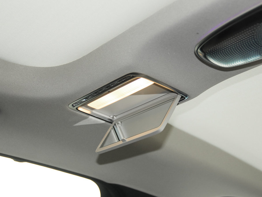 2016YE E 300L \ӺA