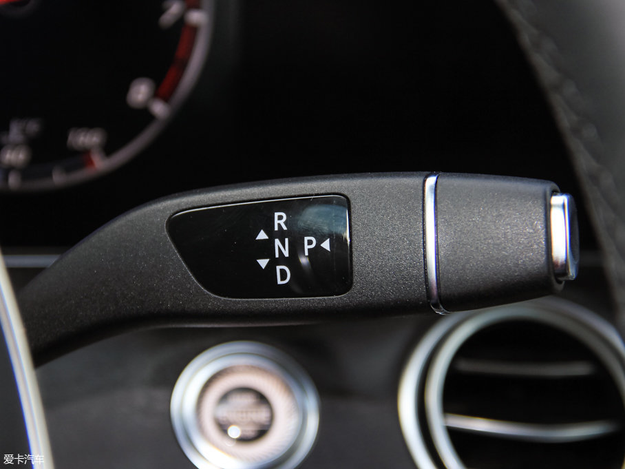 2016YE E 300L \ӺA