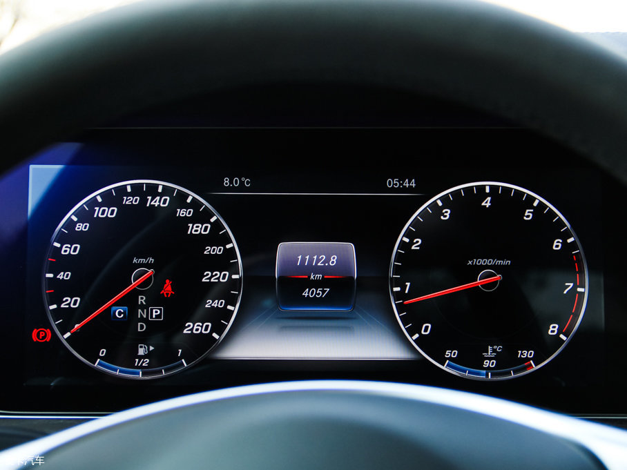 2016YE E 300L \ӺA