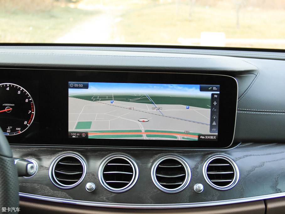 2016YE E 300L \ӺA