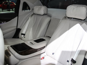 2016款E 320L 4MATIC 空间座椅