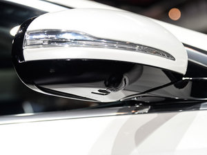 2016E 320L 4MATIC \ ^