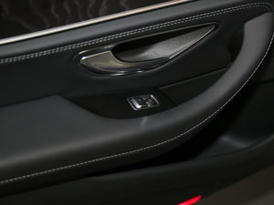 2016E 300L \(yn)(dng)r(sh)  п؅^(q)