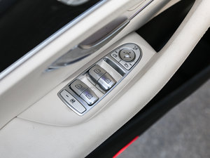 2016款E 300L 运动豪华型 主驾车窗控制区	