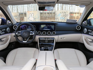 2016款E 300L 运动豪华型 内饰全景