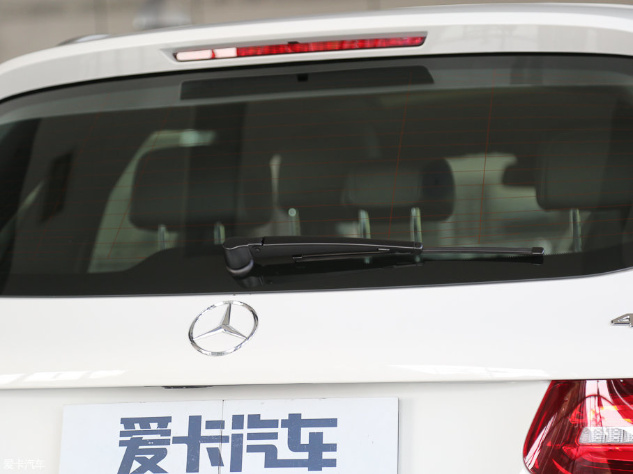 2017YGLC GLC 300 4MATICӸ