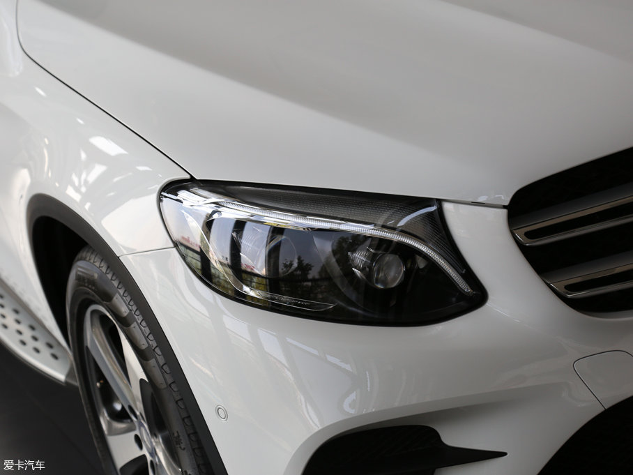 2017YGLC GLC 300 4MATICӸ