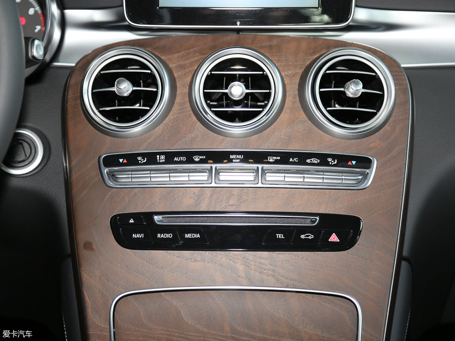 2017YGLC GLC 300 4MATICӸ