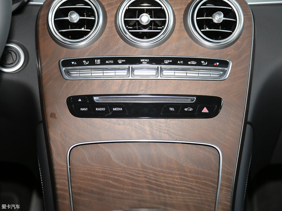 2017YGLC GLC 300 4MATICӸ