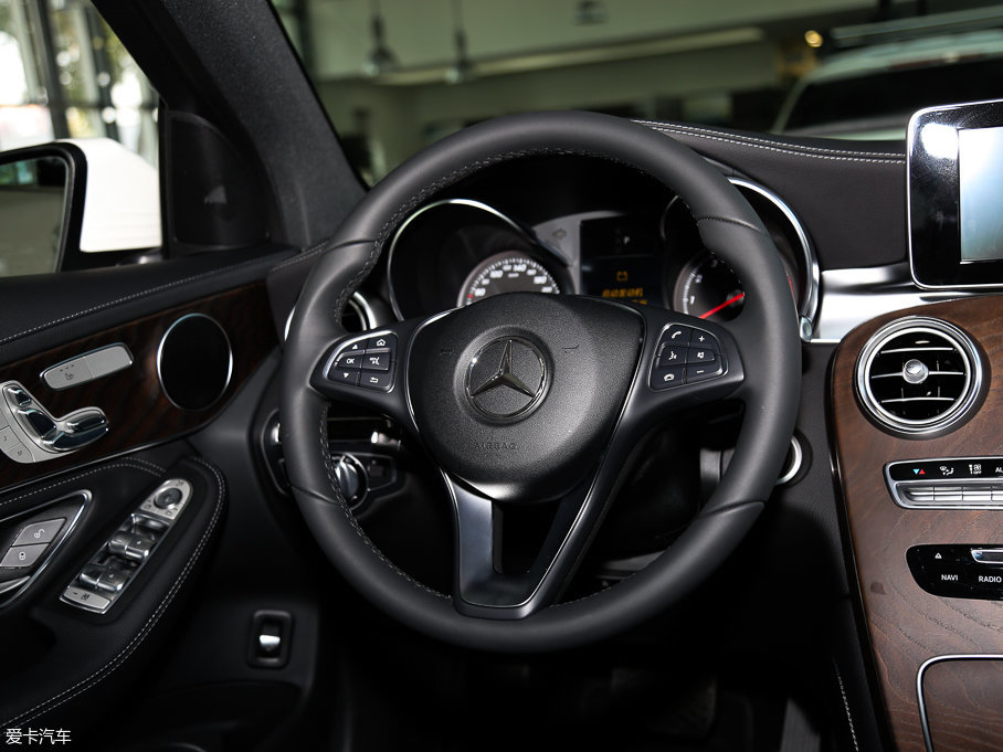 2017YGLC GLC 300 4MATIC(dng)