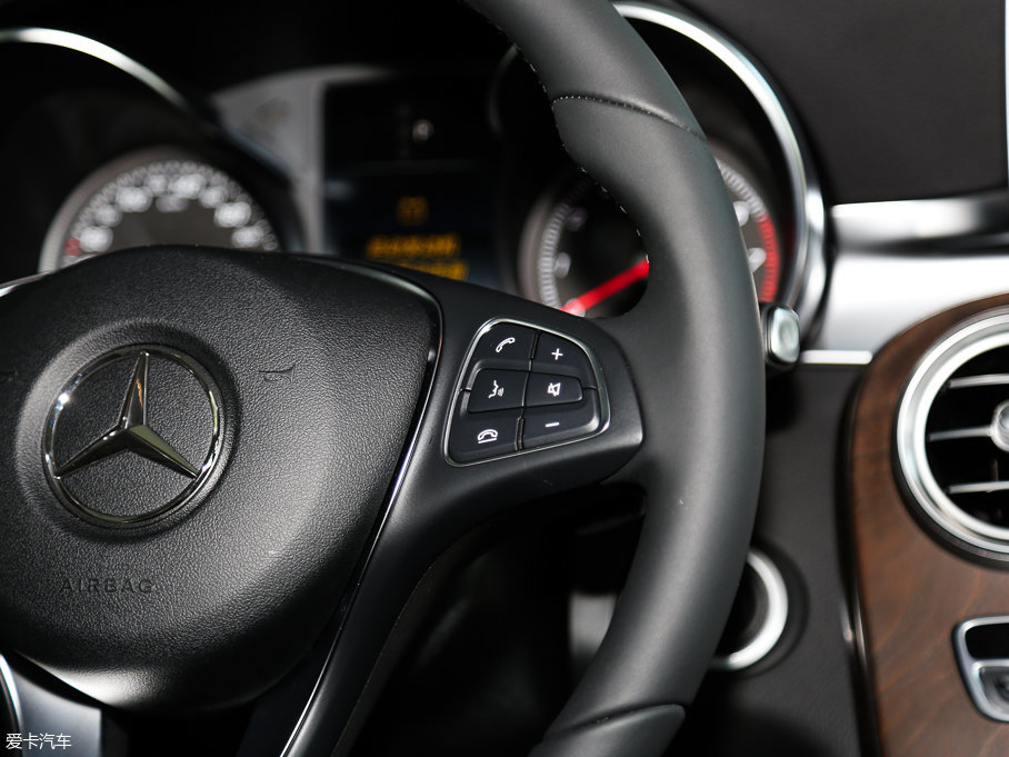 2017YGLC GLC 300 4MATIC(dng)