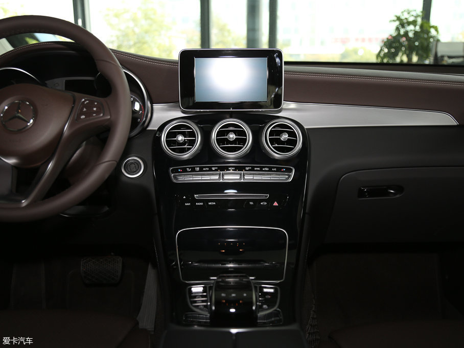 2017YGLC GLC 200 4MATIC