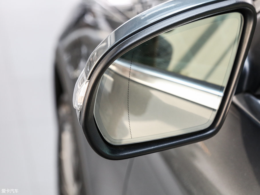 2017YGLC GLC 260 4MATICӸ