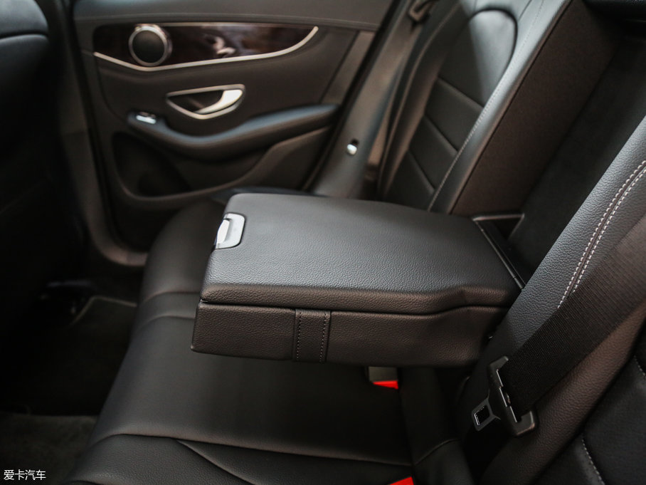 2017YGLC GLC 260 4MATICӸ