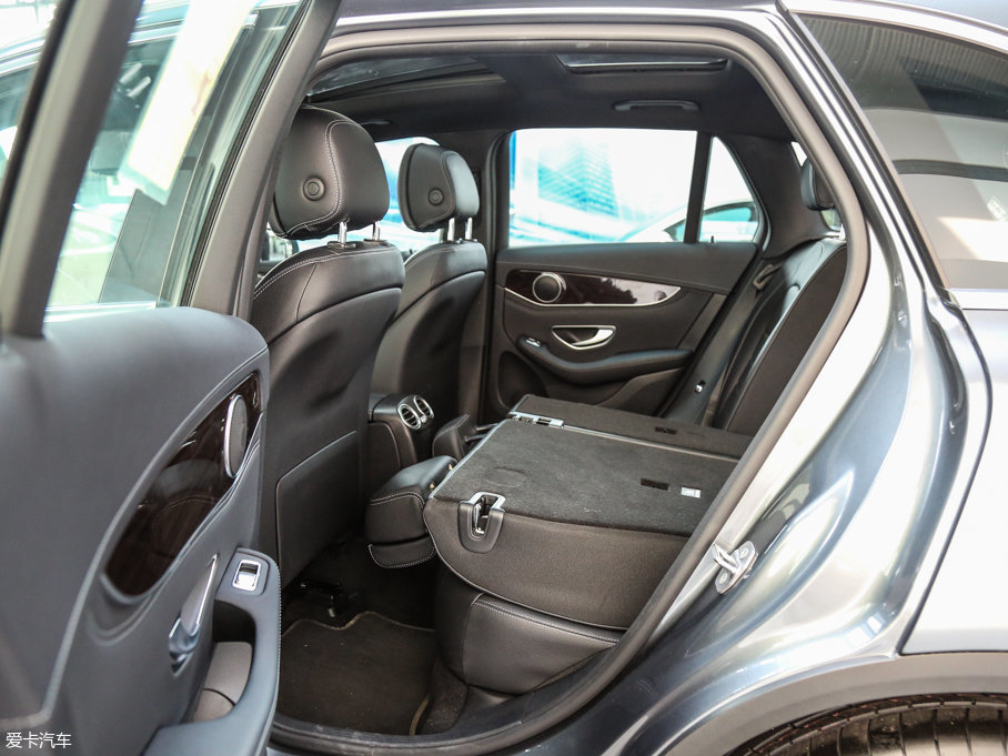 2017YGLC GLC 260 4MATICӸ