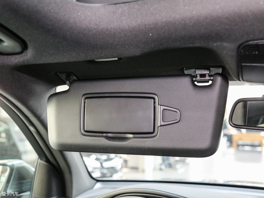 2017YGLC GLC 260 4MATICӸ