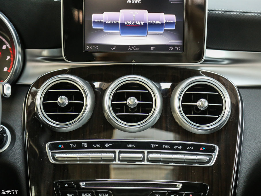 2017YGLC GLC 260 4MATICӸ