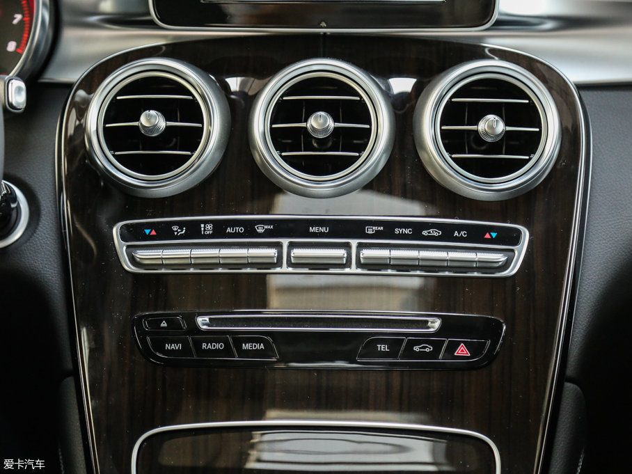 2017YGLC GLC 260 4MATIC(dng)