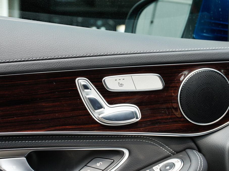 2017YGLC GLC 260 4MATICӸ