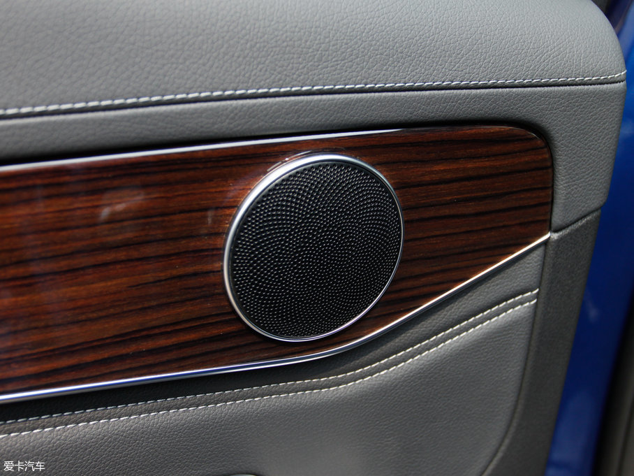 2017YGLC GLC 260 4MATICӸ