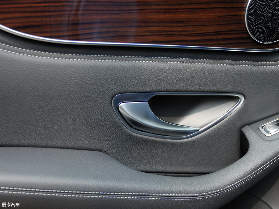 2017YGLC GLC 260 4MATICӸ