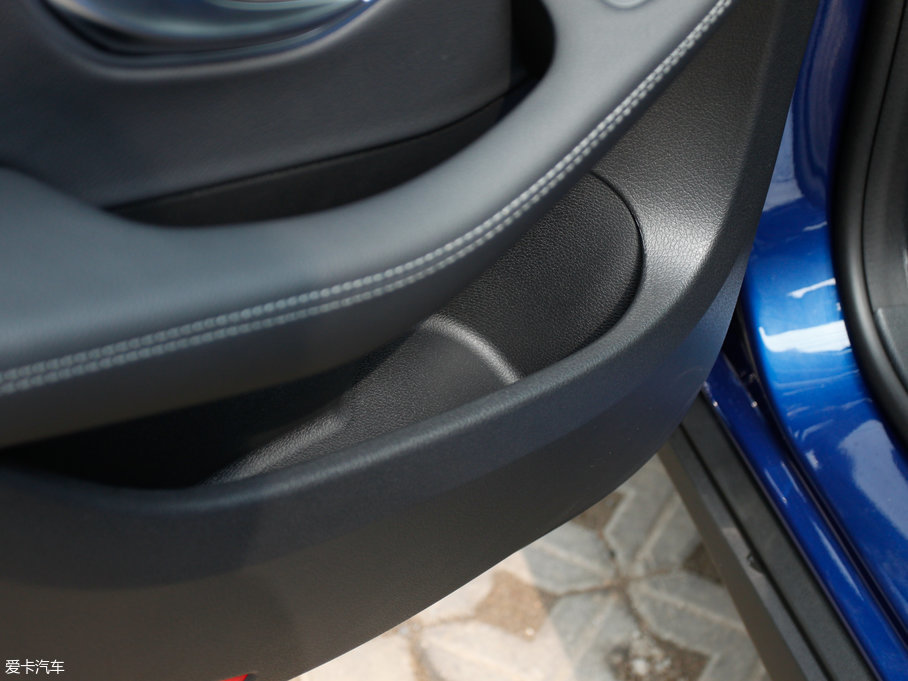 2017YGLC GLC 260 4MATICӸ