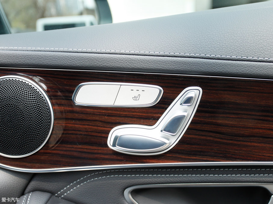 2017YGLC GLC 260 4MATICӸ