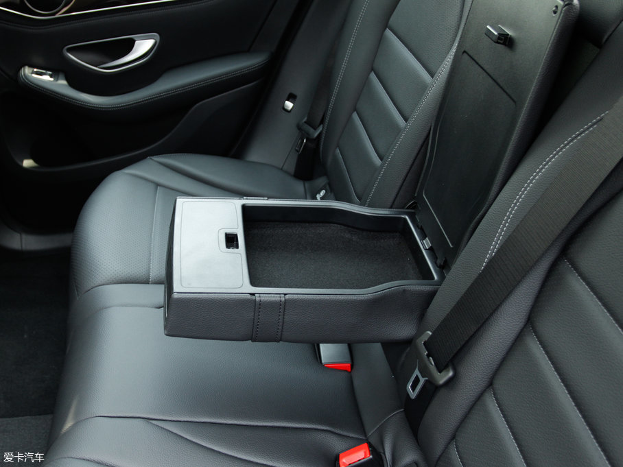 2017YGLC GLC 260 4MATICӸ