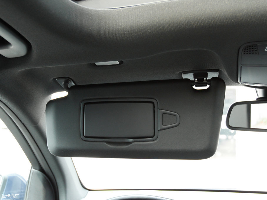 2017YGLC GLC 260 4MATICӸ