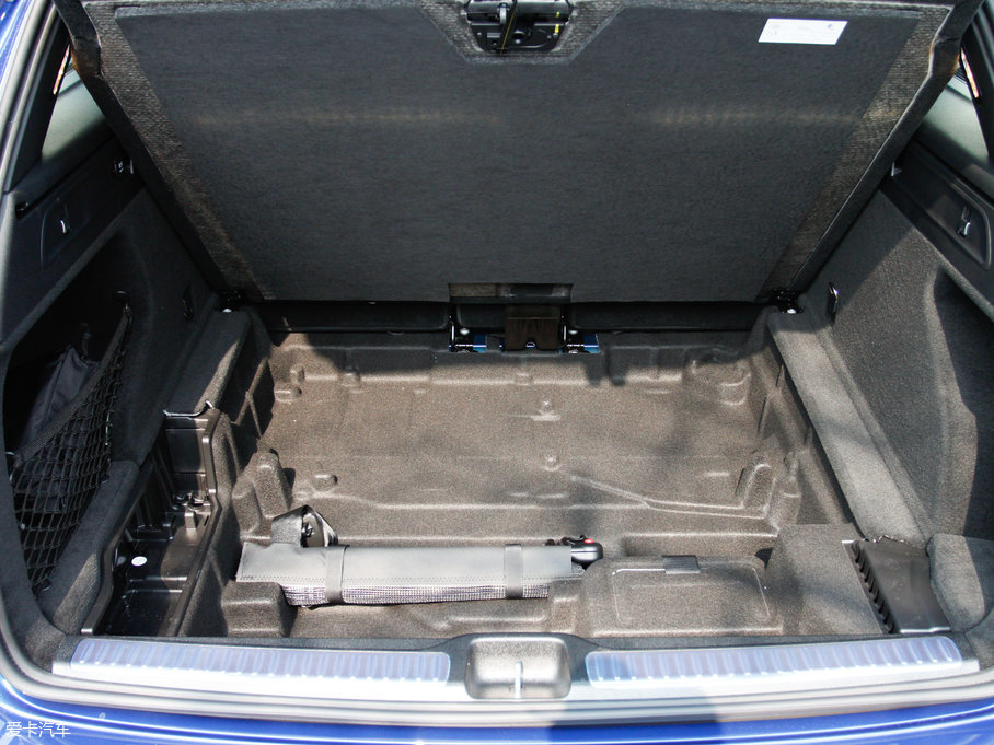 2017YGLC GLC 260 4MATICӸ