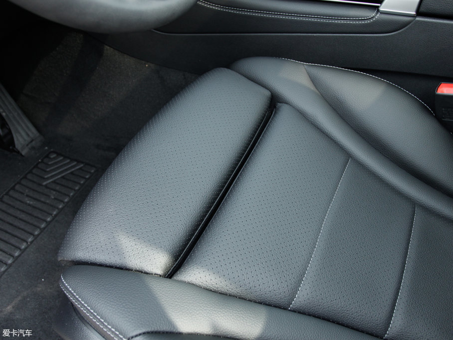 2017YGLC GLC 260 4MATICӸ