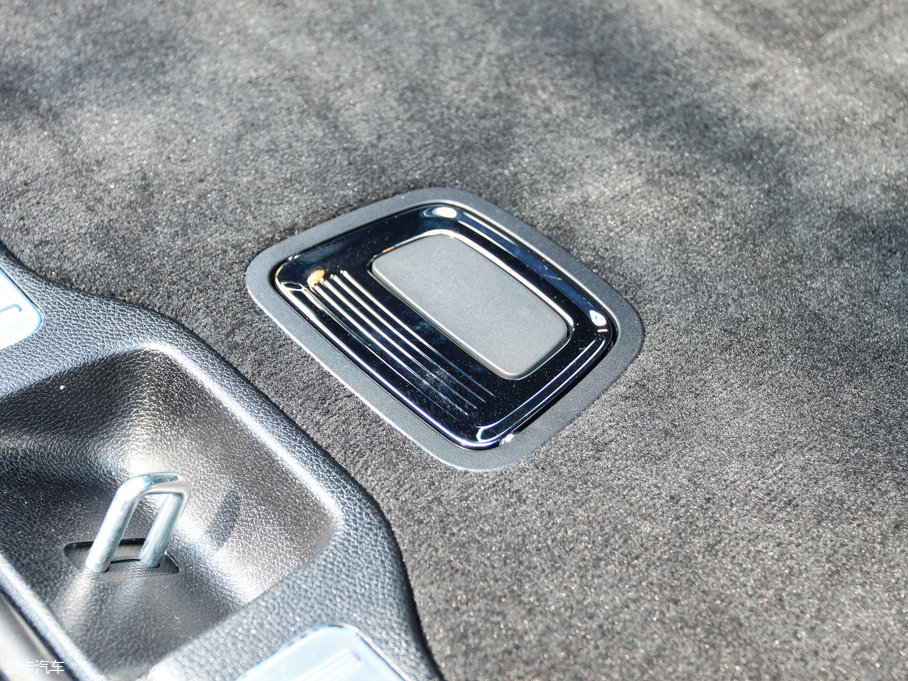 2017YGLC GLC 260 4MATICӸ