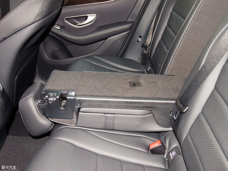 2017YGLC GLC 260 4MATICӸ