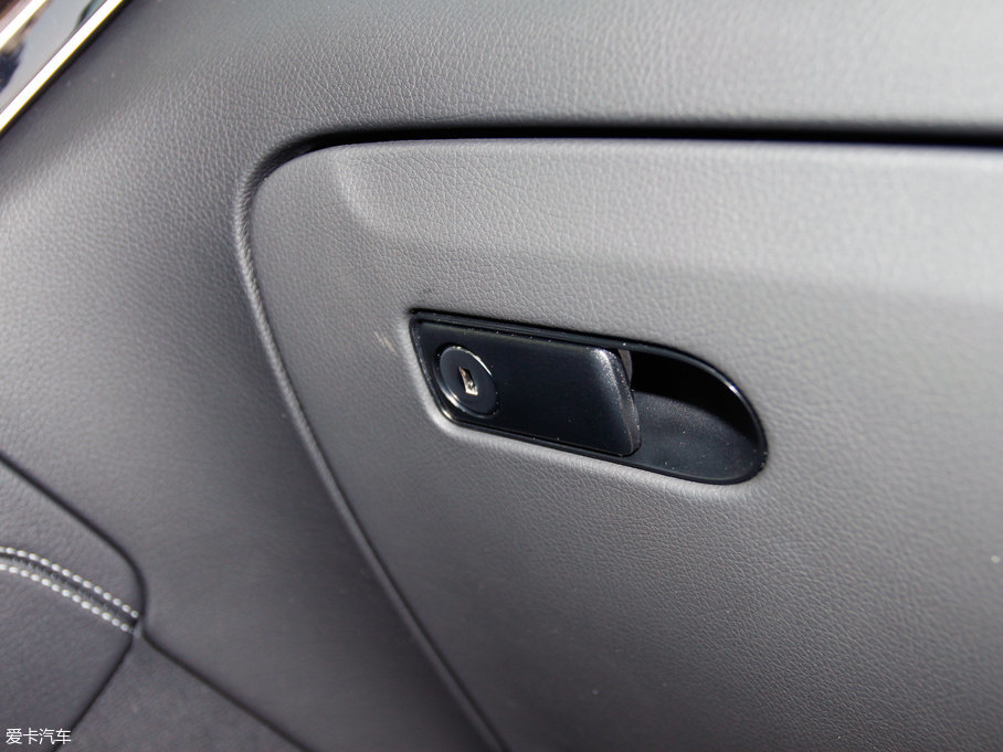 2017YGLC GLC 260 4MATICӸ