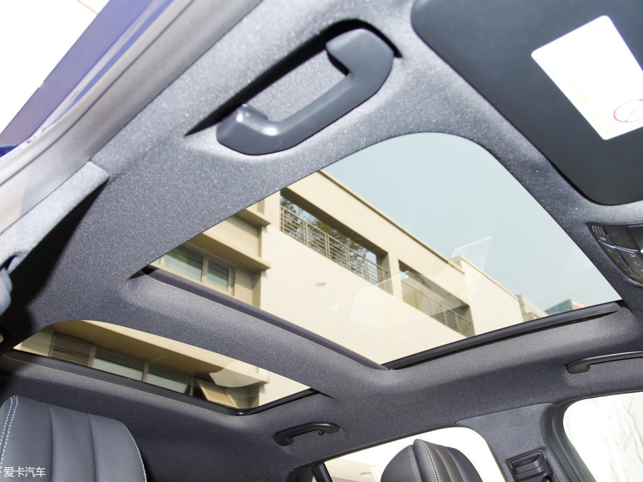 2017YGLC GLC 260 4MATICӸ