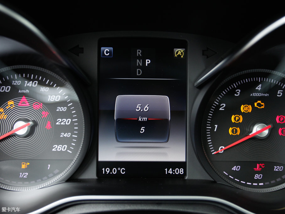 2017YGLC GLC 260 4MATICӸ