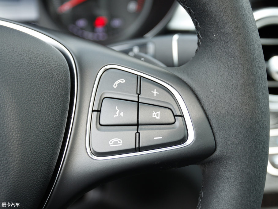 2017YGLC GLC 260 4MATICӸ