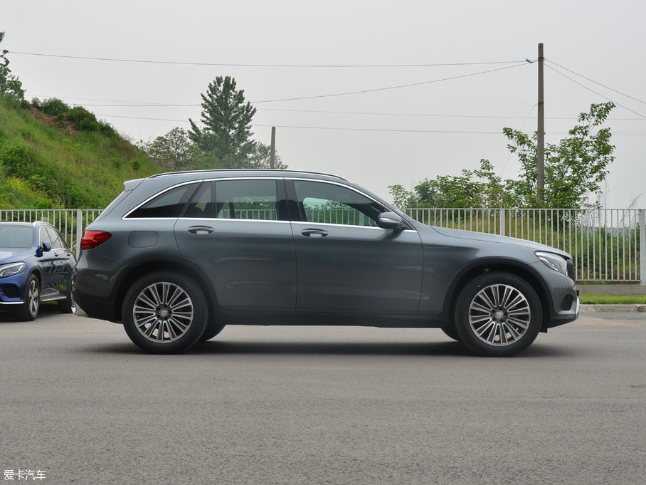 2017YGLC GLC 200 4MATIC