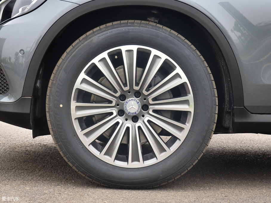 2017YGLC GLC 200 4MATIC