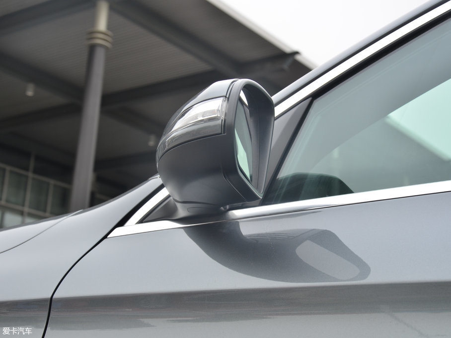 2017YGLC GLC 200 4MATIC