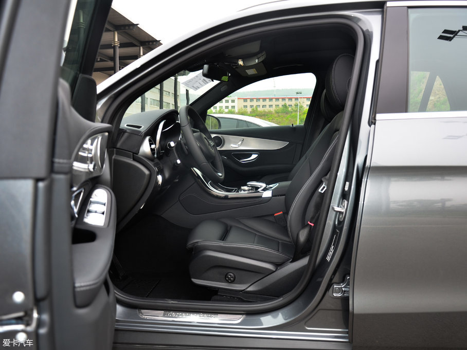 2017YGLC GLC 200 4MATIC