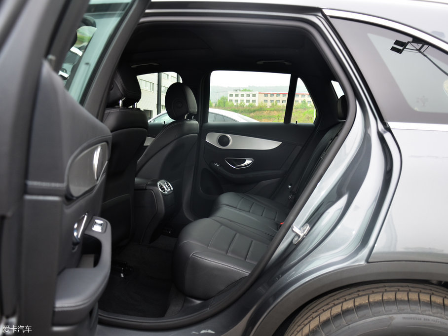 2017YGLC GLC 200 4MATIC