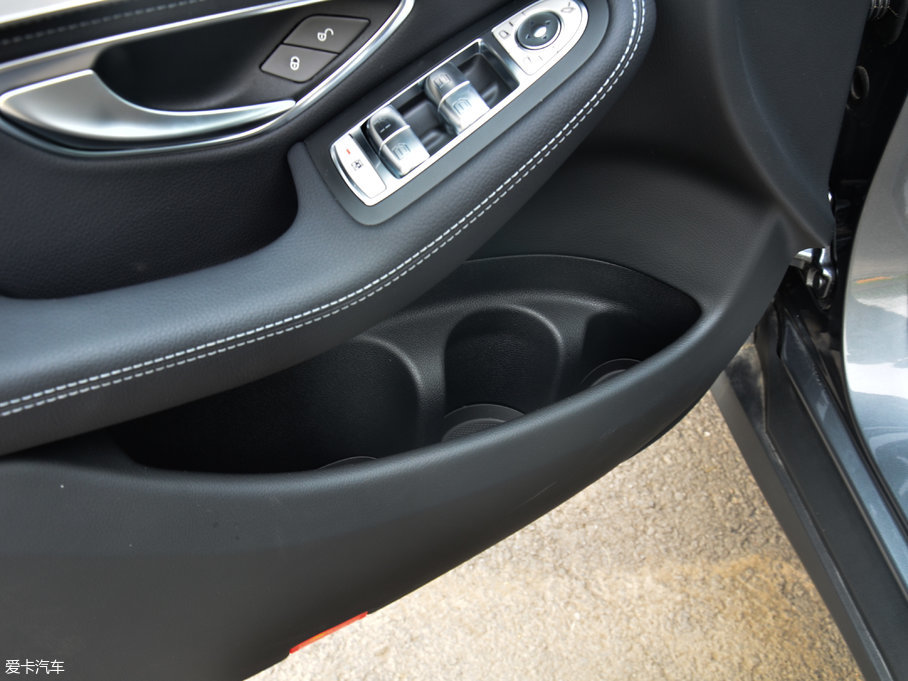 2017YGLC GLC 200 4MATIC